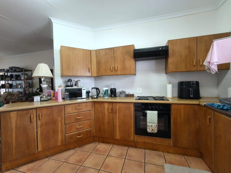 2 Bedroom Property for Sale in Grimbeeck Park North West